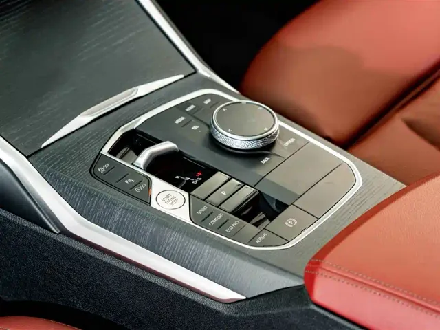 BMW 3 Series — Фото автомобиля 11