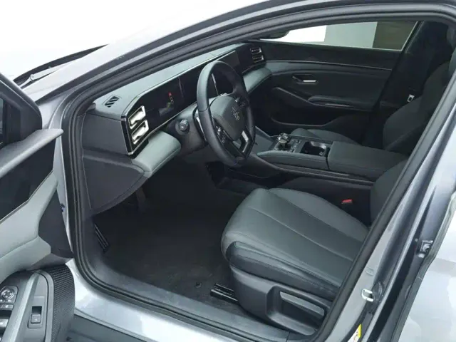 BYD Qin L — Фото автомобиля 9