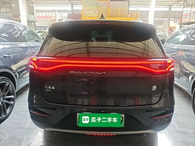 BYD Tang — Фото автомобиля 5