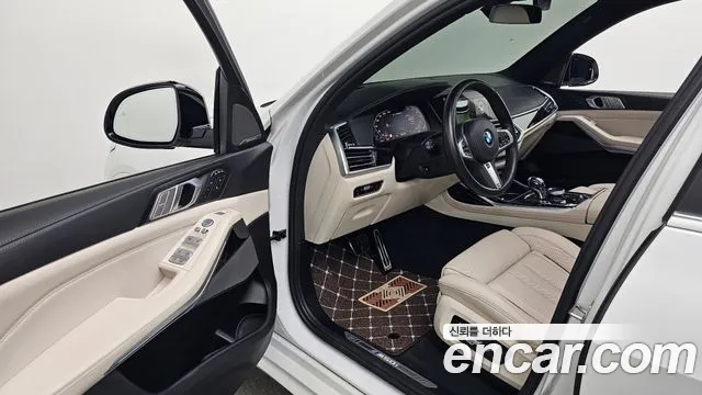 BMW X7 G07 — Фото автомобиля 14