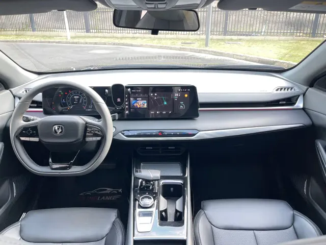 Changan Raeton Plus — Фото автомобиля 6