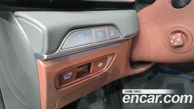 Genesis GV80 — Фото автомобиля 24