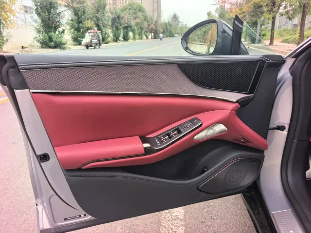 Denza Z9GT — Фото автомобиля 9