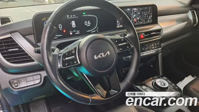 Kia Seltos New — Фото автомобиля 13
