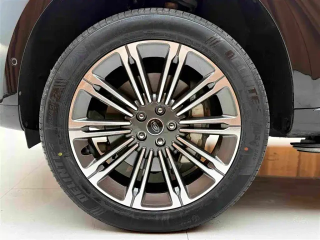 Land Rover Range Rover — Фото автомобиля 20