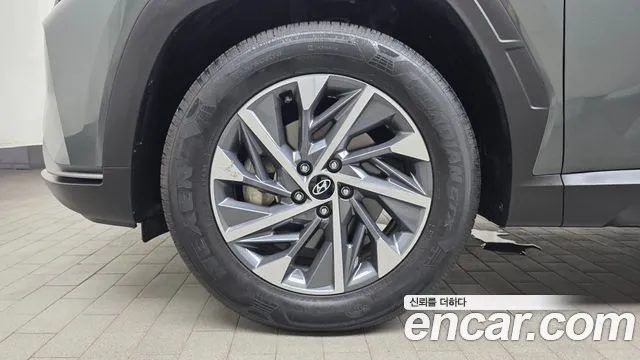 Hyundai Tucson Tucson (NX4) Дизель 2.0 2WD — Фото автомобиля 5