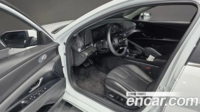 Hyundai AVANTE Inspiration — Фото автомобиля 10