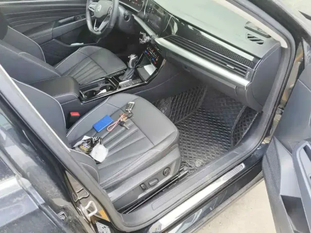 Volkswagen Passat — Фото автомобиля 13