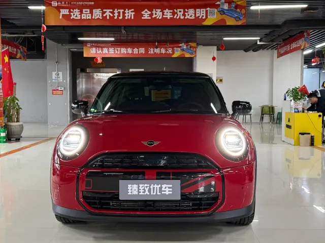 MINI Hatch — Фото автомобиля 2