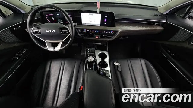 Kia K8 — Фото автомобиля 10