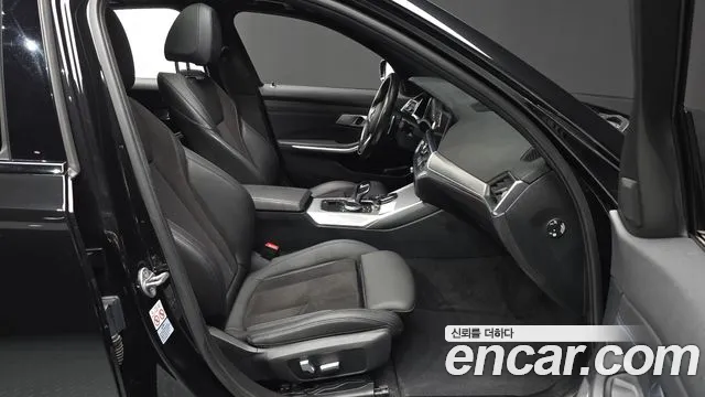 BMW 3-Series 3 серия (G20) 320i M Sport — Фото автомобиля 12