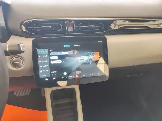 Leapmotor T03 — Фото автомобиля 12