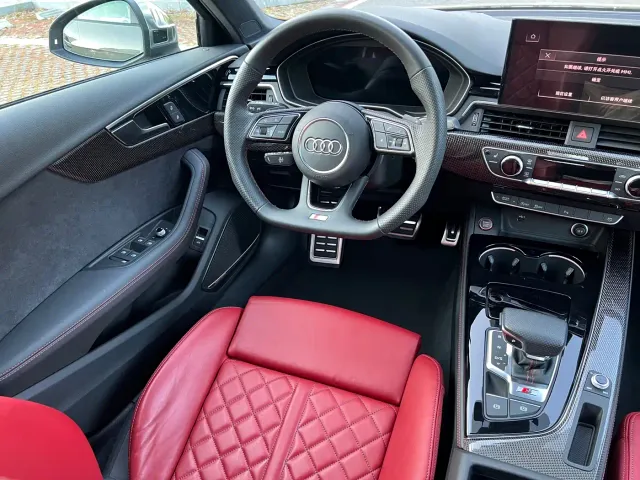 Audi S4 — Фото автомобиля 12