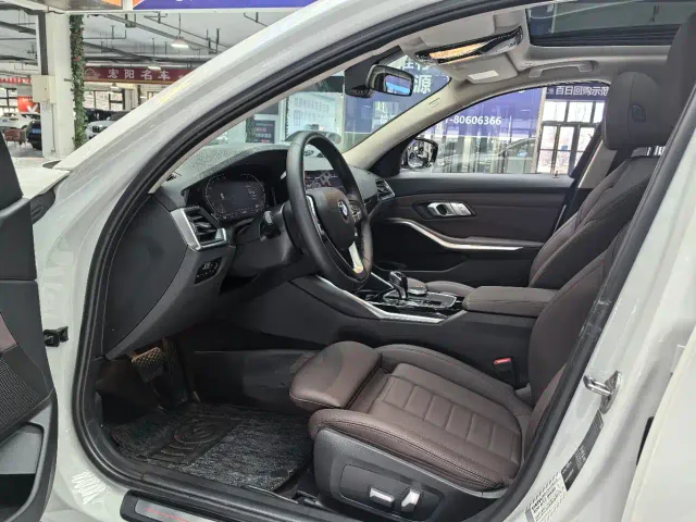 BMW 3 Series — Фото автомобиля 4