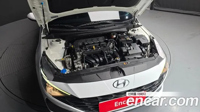 Hyundai AVANTE Avante (CN7) — Фото автомобиля 5