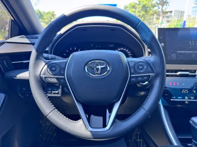 Toyota Avalon — Фото автомобиля 18