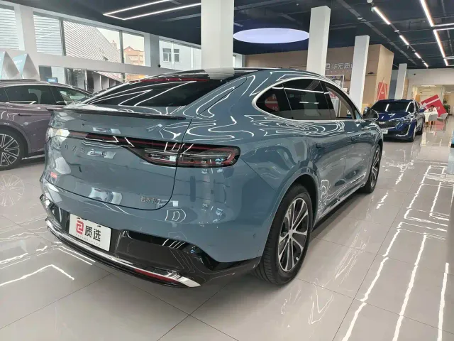 Luxeed R7 — Фото автомобиля 10