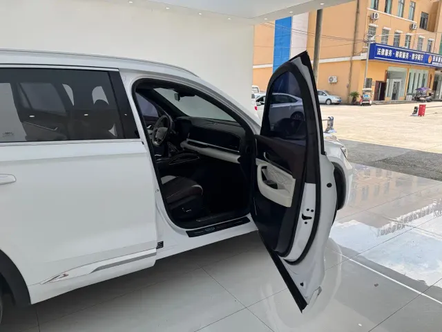 Geely Xingyue L — Фото автомобиля 12