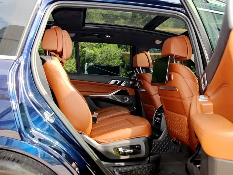 BMW BMW X7 M60i 2023 xDrive M60i — Фото автомобиля 14