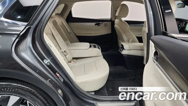 Hyundai Grandeur Grandeur (New) Hybrid — Фото автомобиля 11