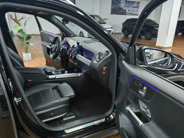 Mercedes-Benz EQB — Фото автомобиля 14