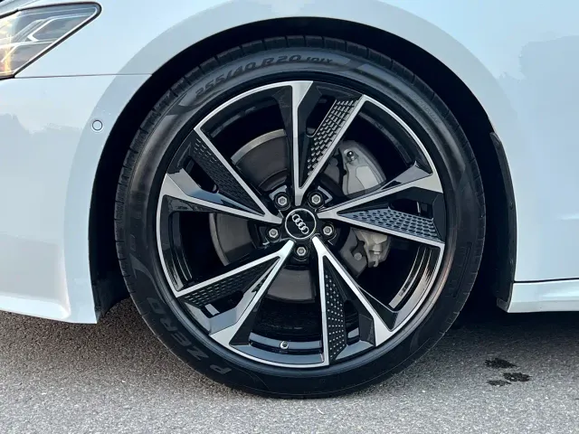 Audi A7 — Фото автомобиля 8