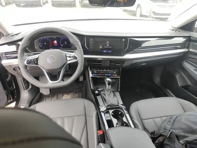Volkswagen Passat — Фото автомобиля 9