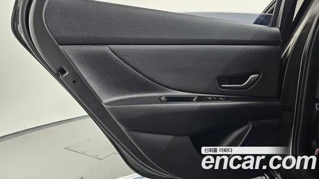 Hyundai Avante CN7 — Фото автомобиля 14