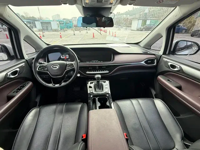 GAC Trumpchi M6 — Фото автомобиля 4