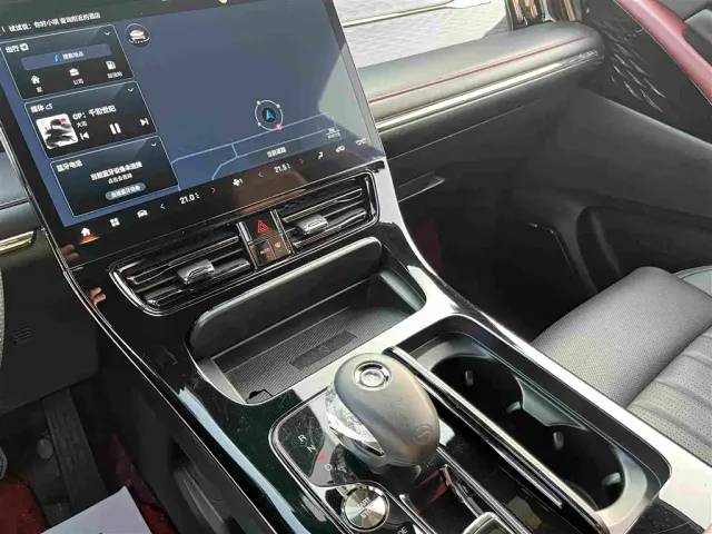 GAC Trumpchi M8 — Фото автомобиля 11