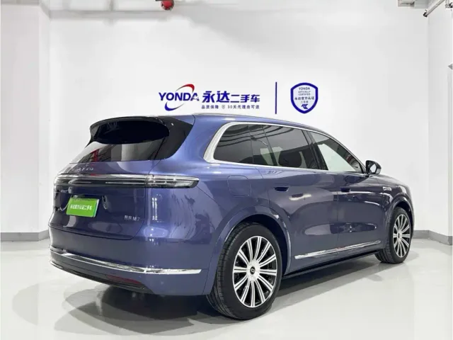 Aito M7 — Фото автомобиля 5