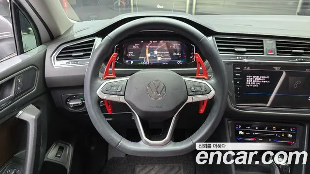 Volkswagen Tiguan — Фото автомобиля 13