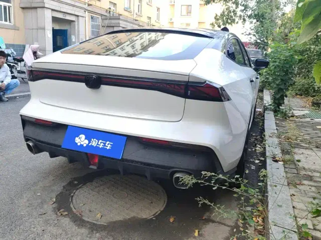Changan UNI-V — Фото автомобиля 3