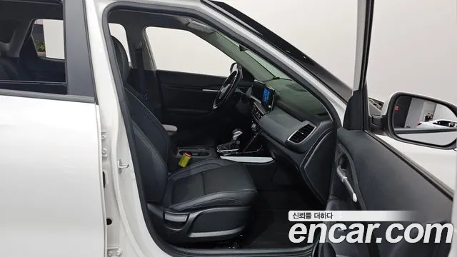 Kia Seltos Новый Seltos Бензин 2.0 2WD — Фото автомобиля 25