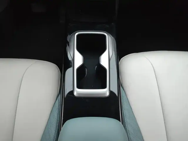 Geely Geometry E Firefly — Фото автомобиля 16