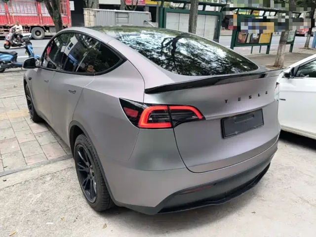 Tesla Model Y — Фото автомобиля 4