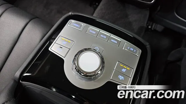 Genesis G80 Бензин 2.5 турбо 2WD — Фото автомобиля 15