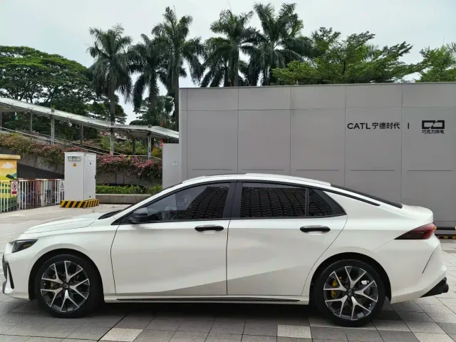 GAC Trumpchi Emkoo — Фото автомобиля 13