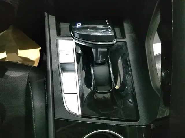 Hyundai Elantra — Фото автомобиля 13