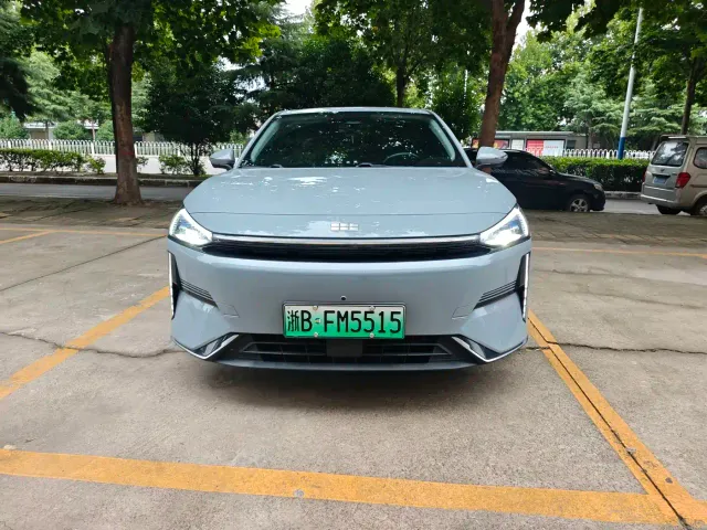 Geely Galaxy L6 — Фото автомобиля 2