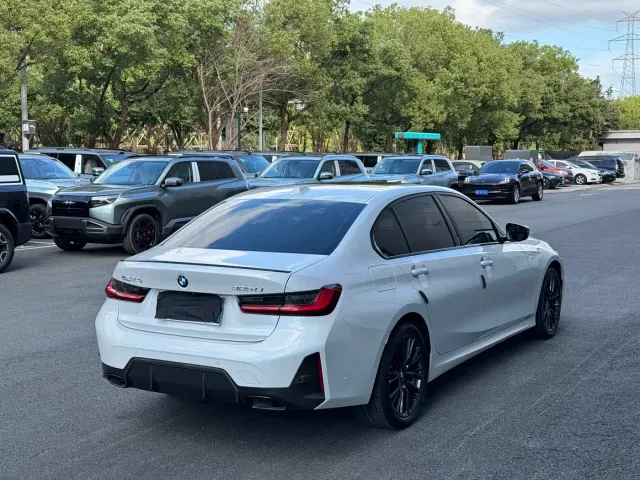 BMW 3 Series — Фото автомобиля 16