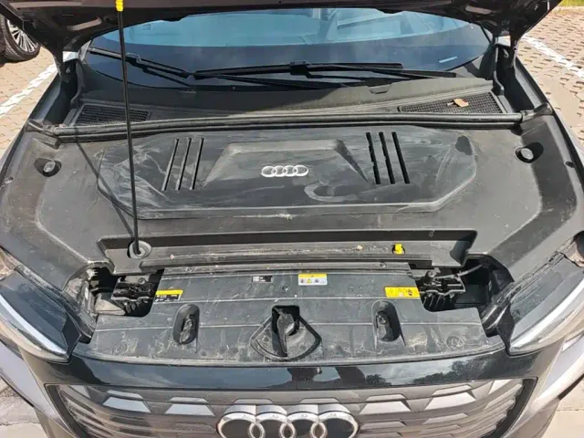Audi Q5 e-tron — Фото автомобиля 24
