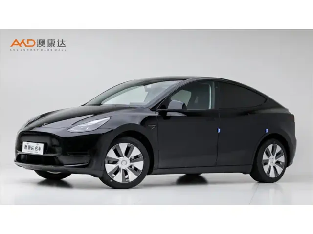 Фотография автомобиля — Tesla Model Y