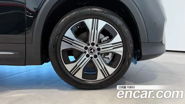 Mercedes-Benz EQB X243 — Фото автомобиля 5