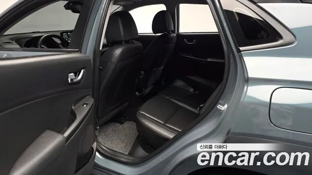 Hyundai Kona — Фото автомобиля 16