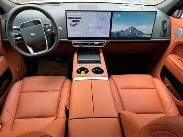 Li Auto L7 — Фото автомобиля 3