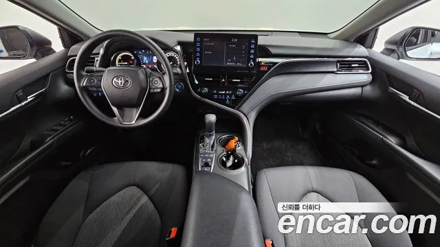 Toyota Camry — Фото автомобиля 2