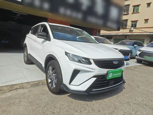 Geely Binyue — Фото автомобиля 3