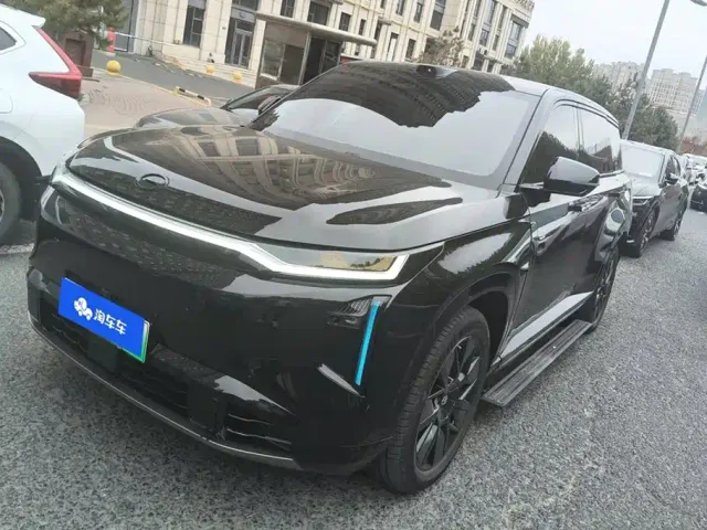 Фотография автомобиля — GAC Trumpchi Xiangwang S7