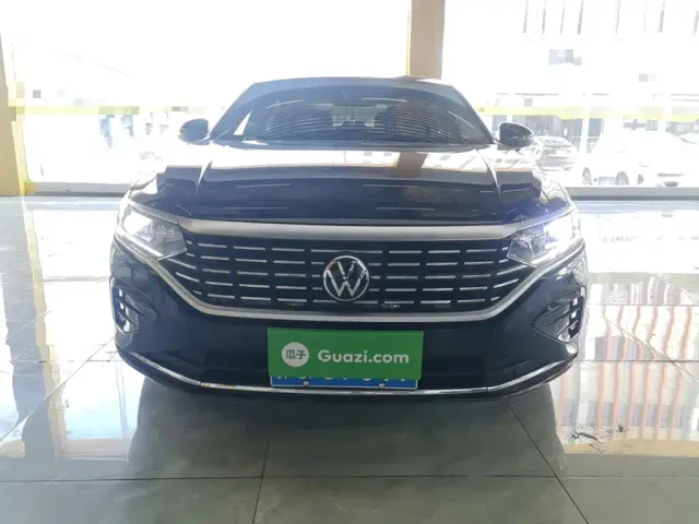 Volkswagen Passat — Фото автомобиля 2